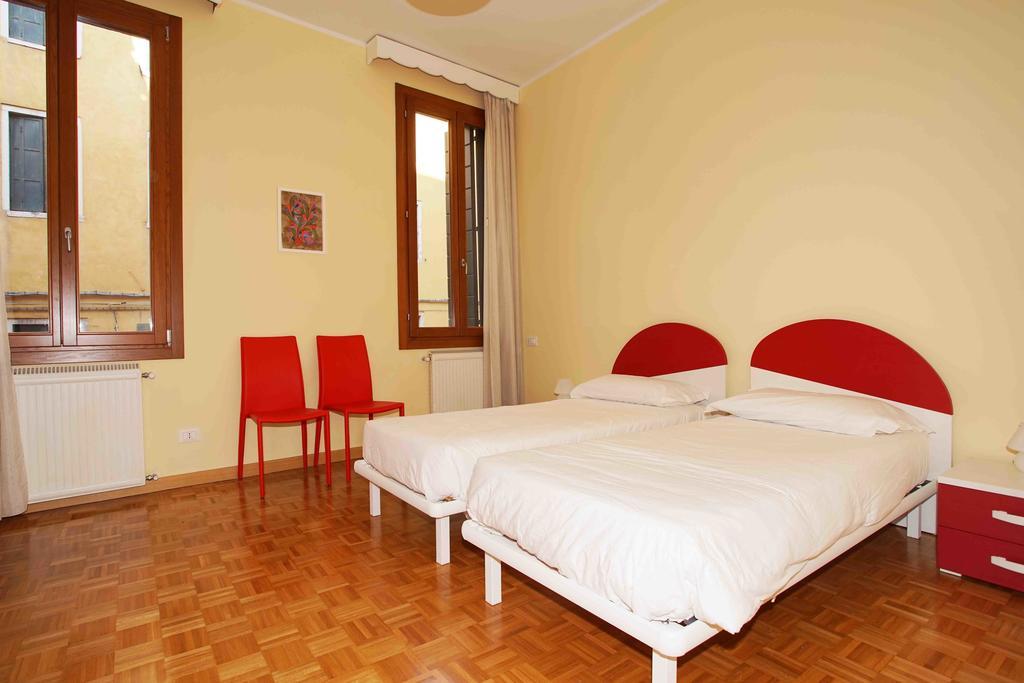 Ca' Geremia Apartment Venedik Oda fotoğraf